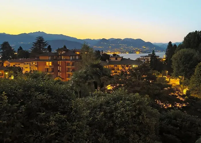 Апартаменты Sunset Lakeview Small Paradise