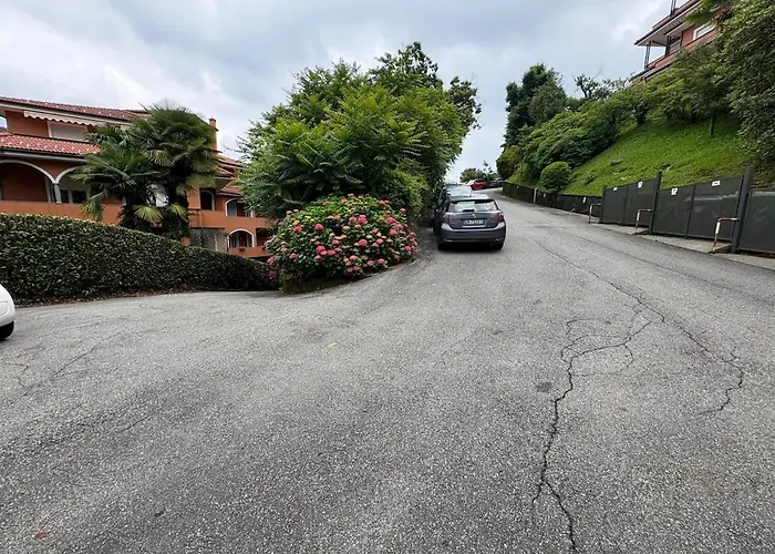 Апартаменты Sunset Lakeview Small Paradise