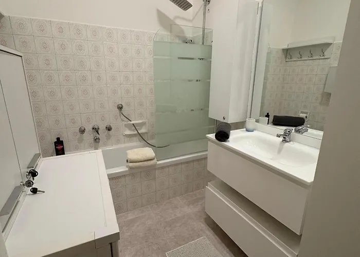 Апартаменты Sunset Lakeview Small Paradise