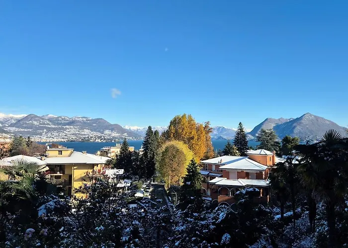 Sunset Lakeview Small Paradise *